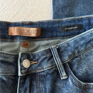 Judy Blue Classic Denim Straight Fit Jeans